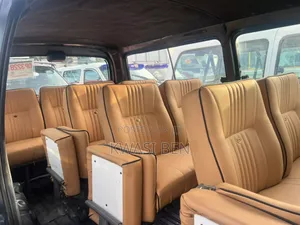 Toyota HiAce 2006 Grey