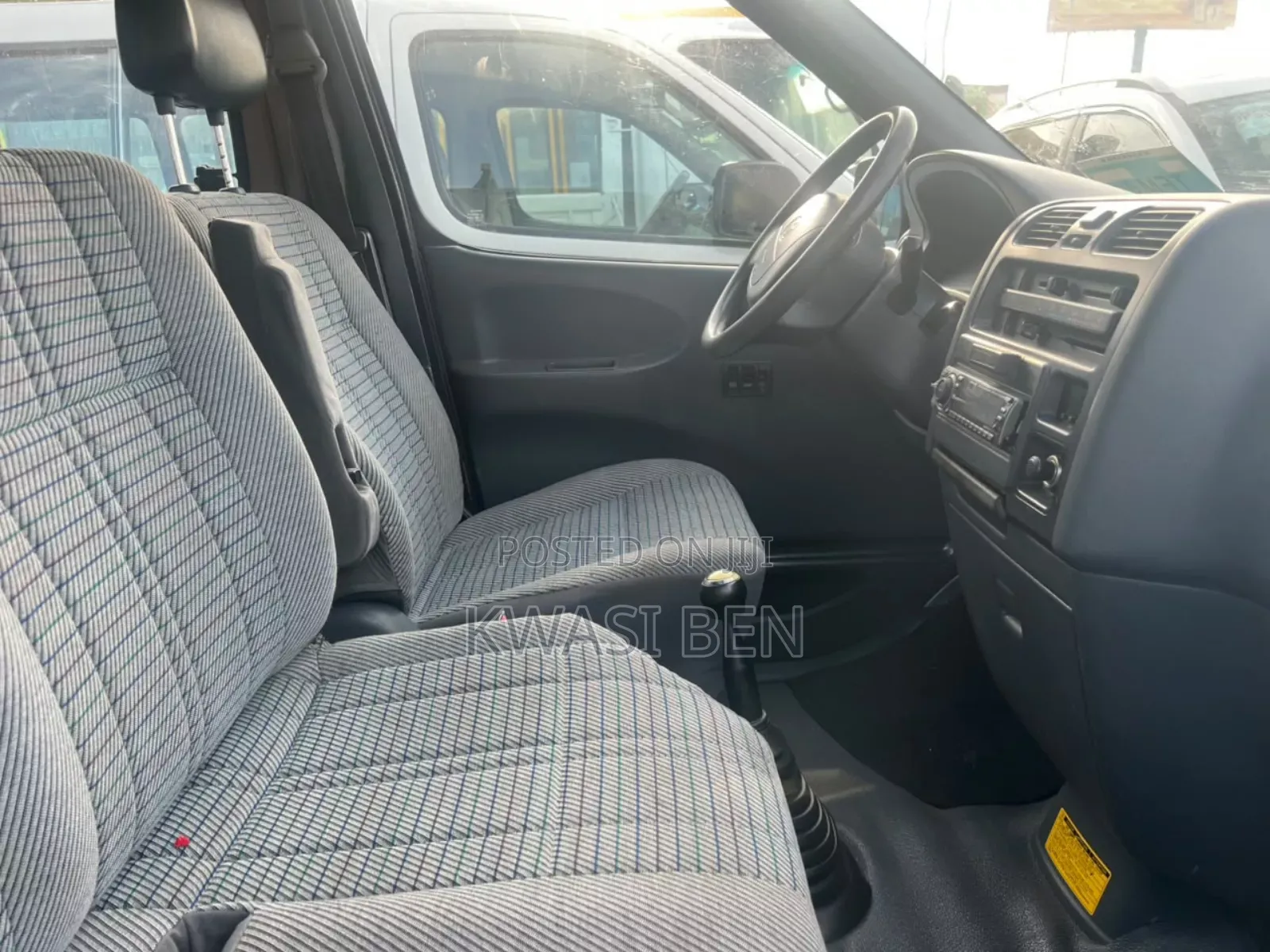 Toyota HiAce 2006 Grey