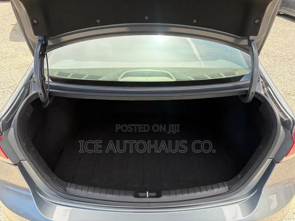 Hyundai Avante 2016 Gray