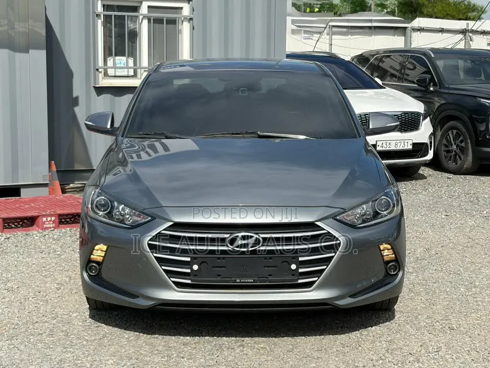 Hyundai Avante 2016 Gray