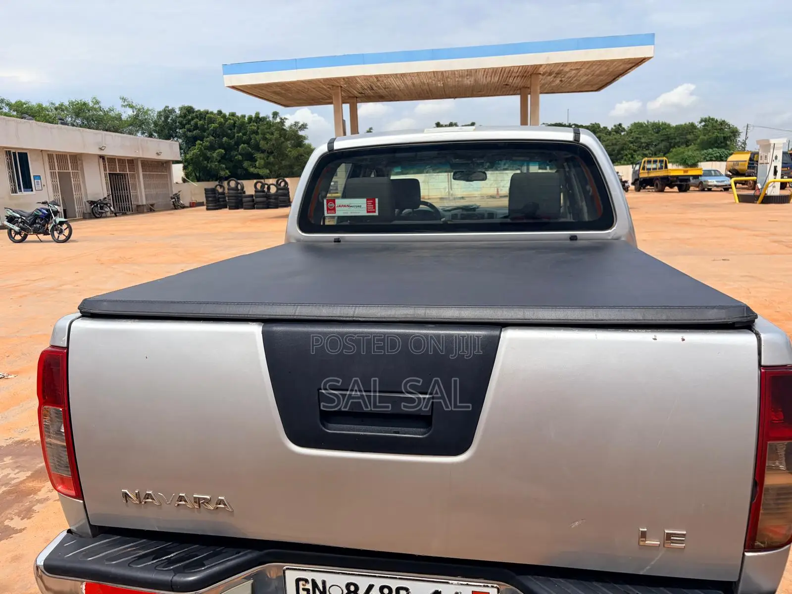 Nissan Navara 2014 Gray