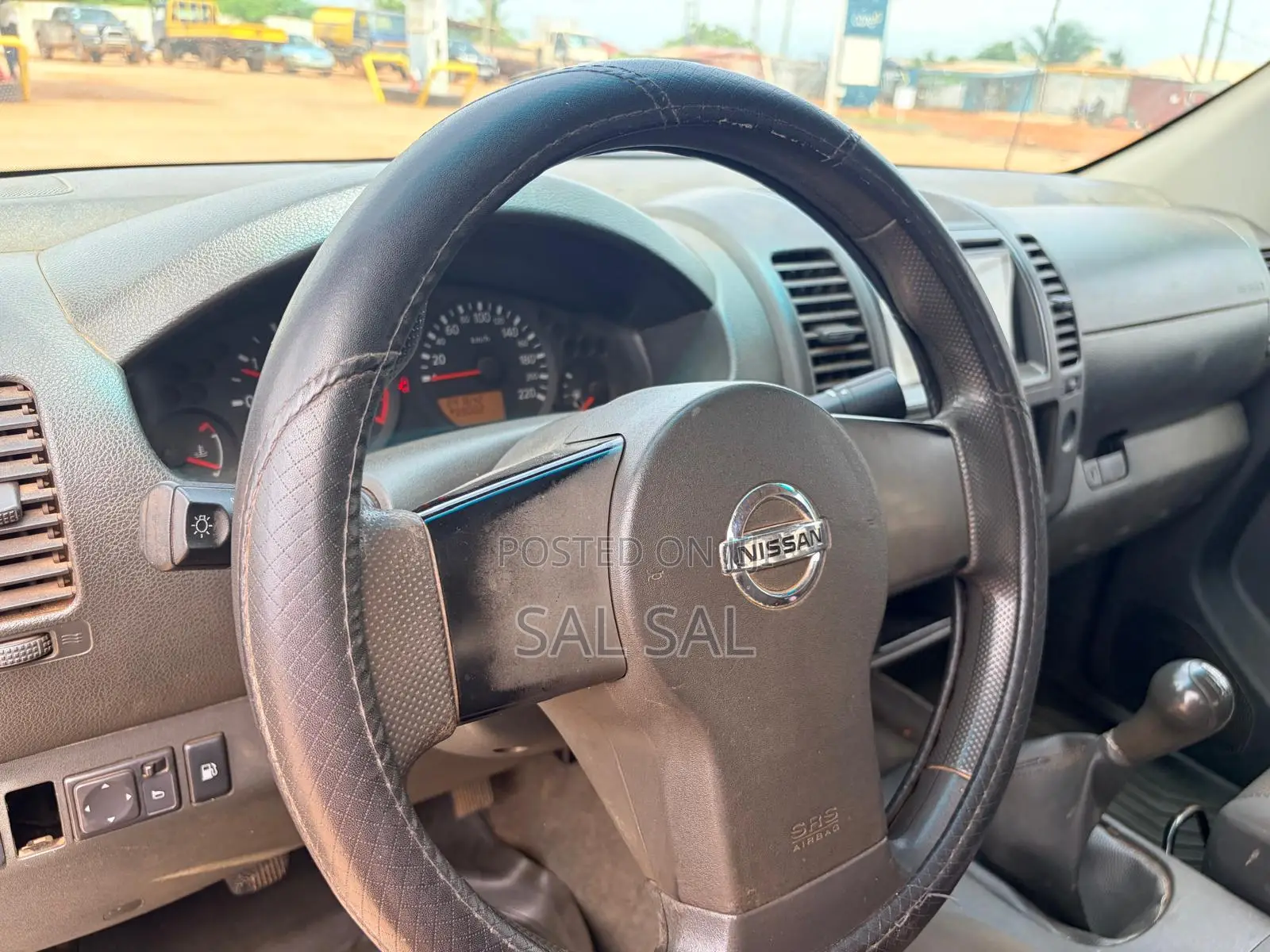 Nissan Navara 2014 Gray