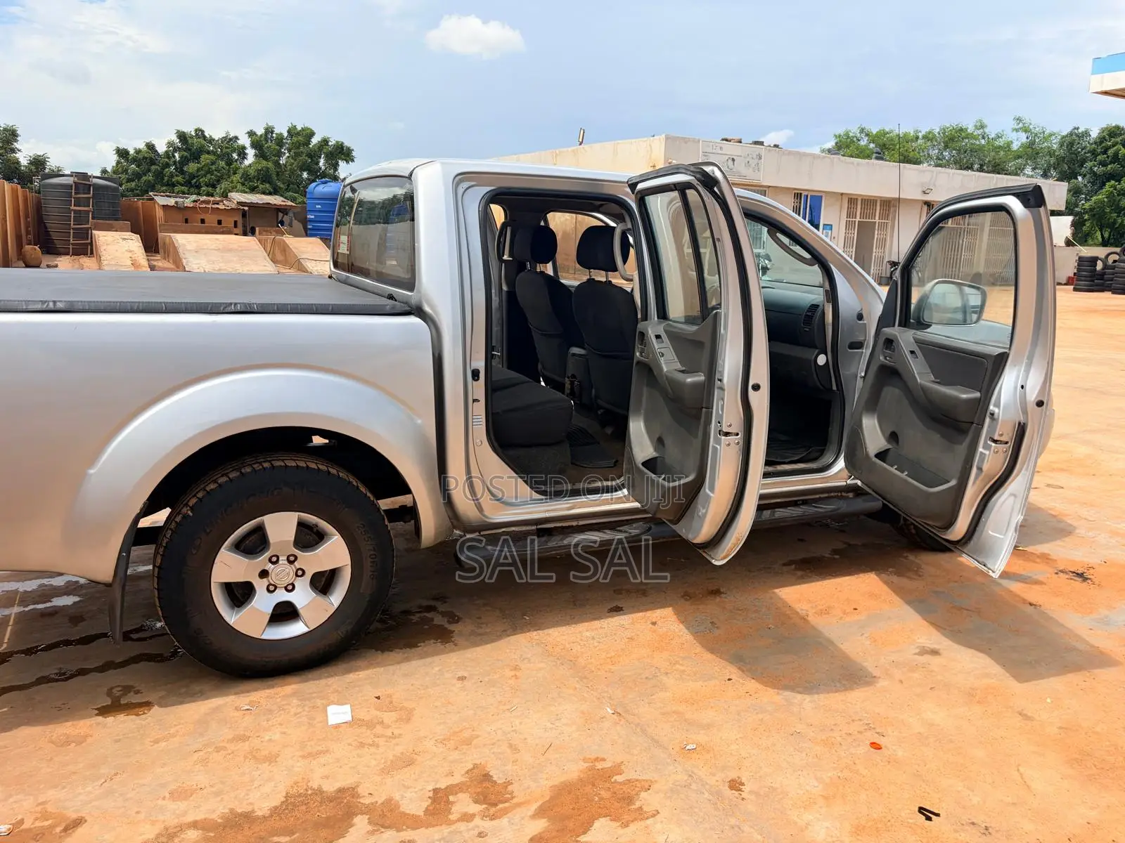 Nissan Navara 2014 Gray