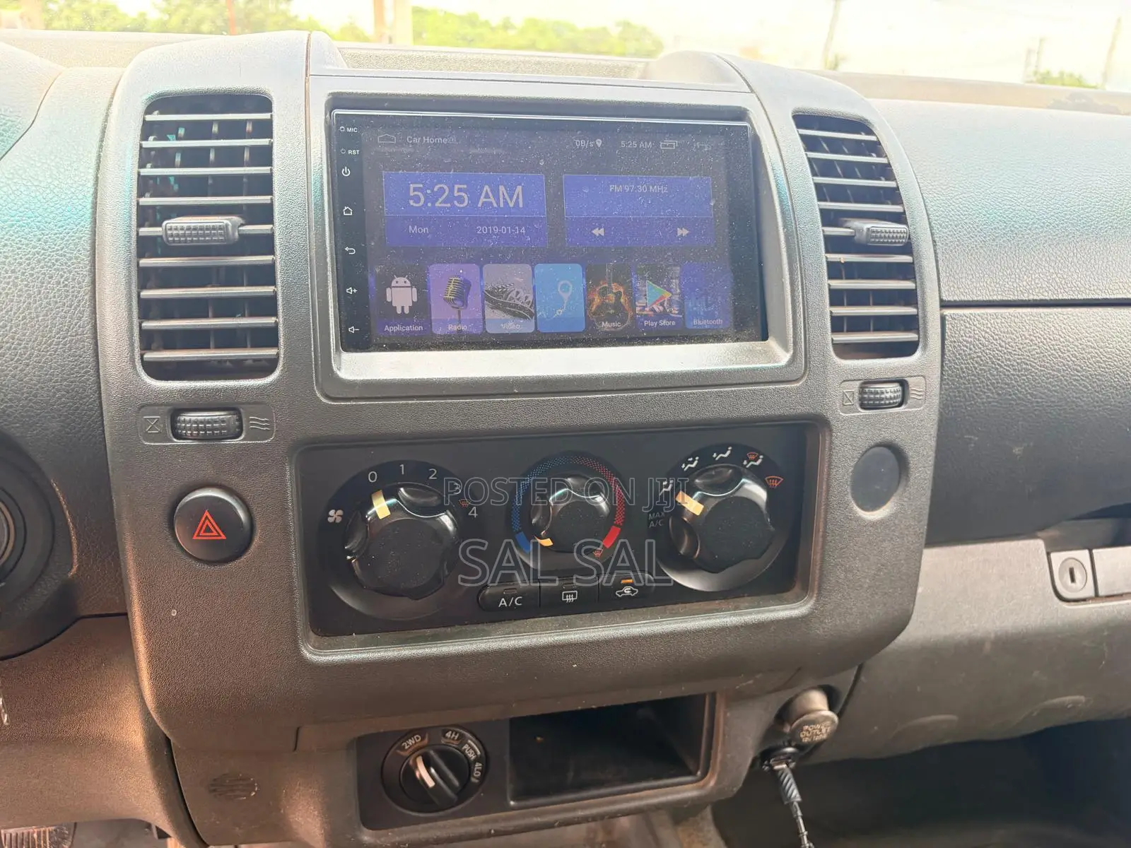 Nissan Navara 2014 Gray