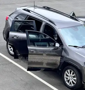 Jeep Cherokee Latitude 4x4 2018 Gray