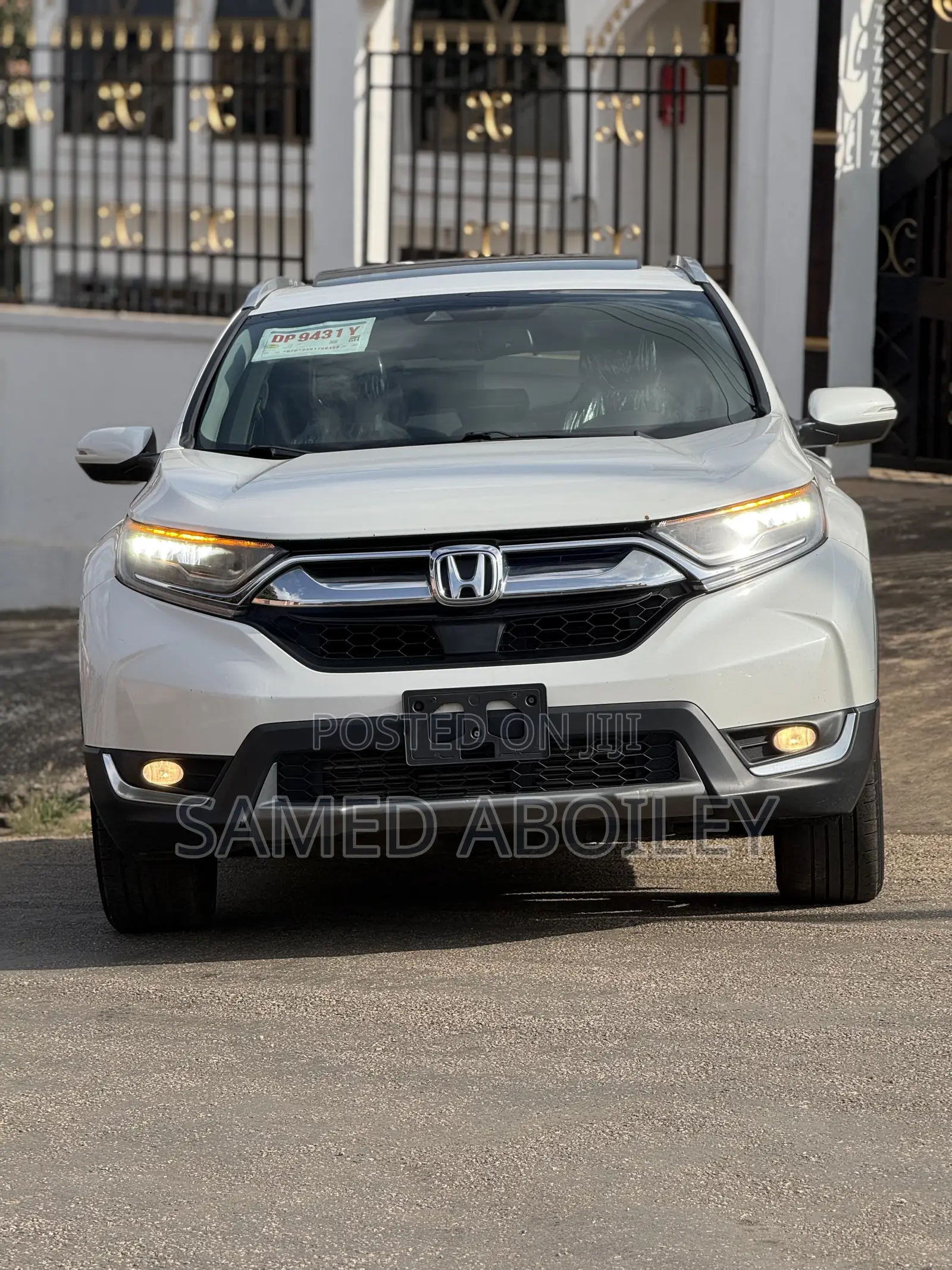 Honda CR-V Touring AWD 2019 White