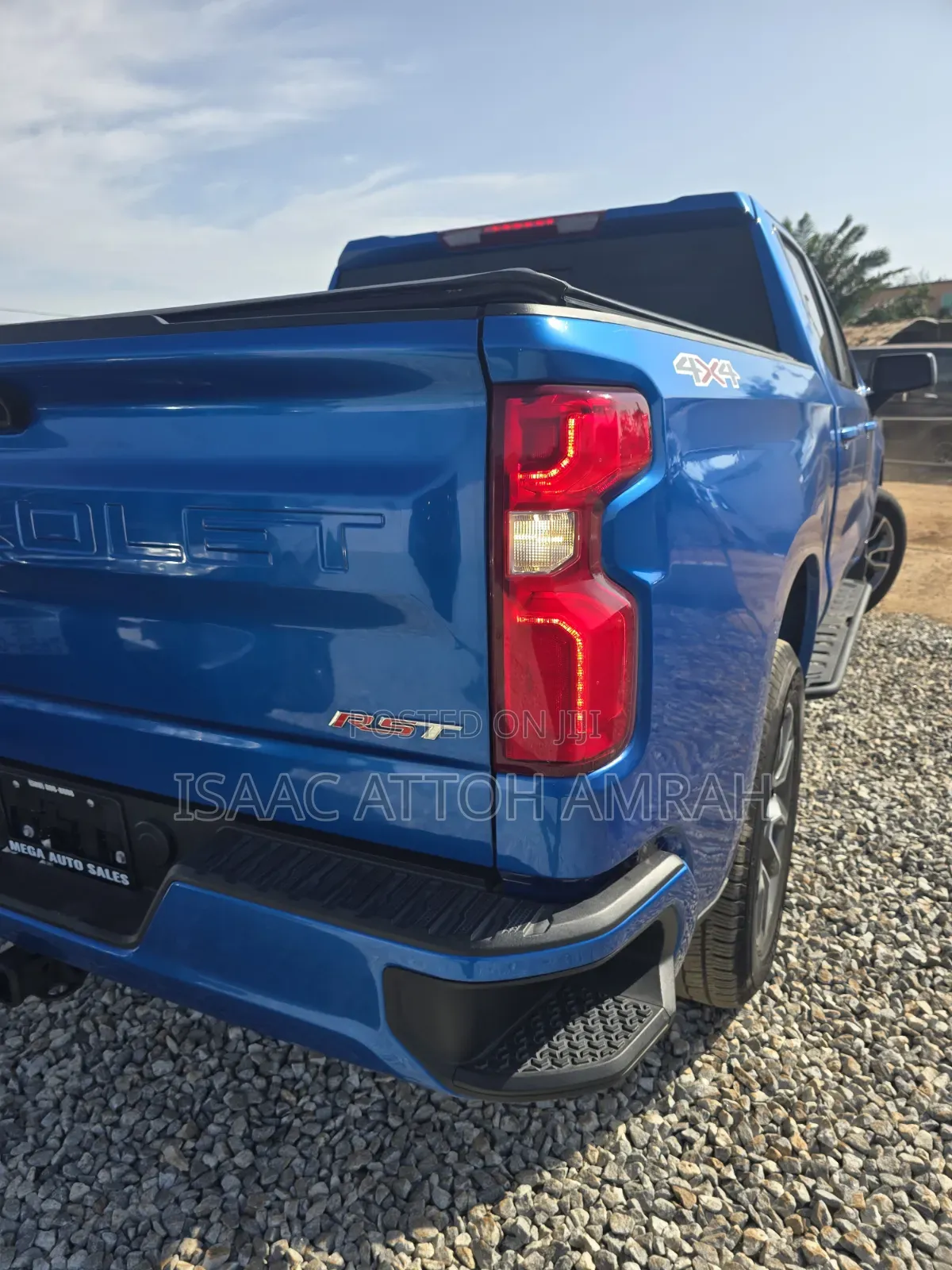 Chevrolet Silverado 2023 Blue
