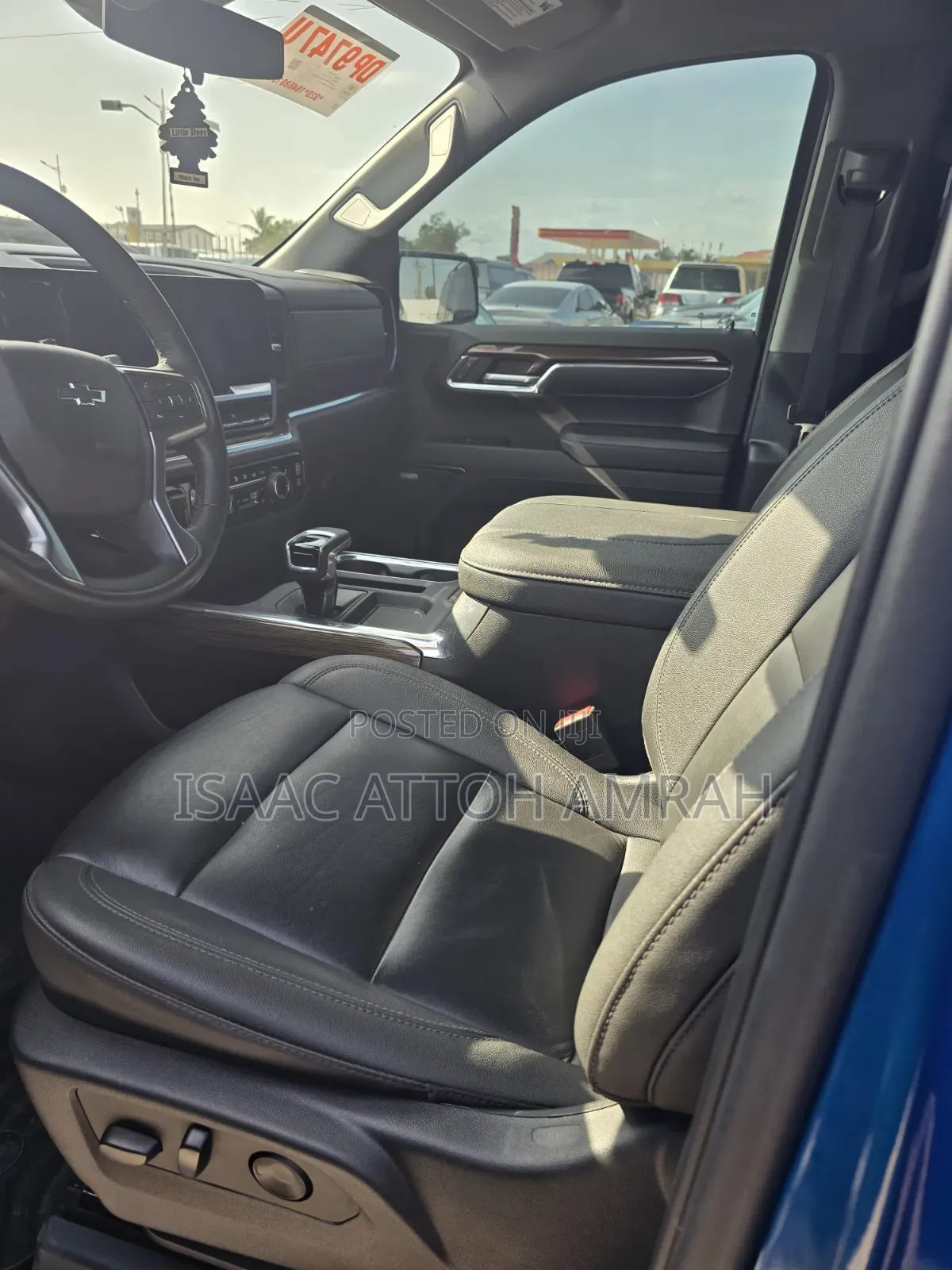 Chevrolet Silverado 2023 Blue