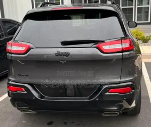 Jeep Cherokee Latitude 4x4 2018 Gray