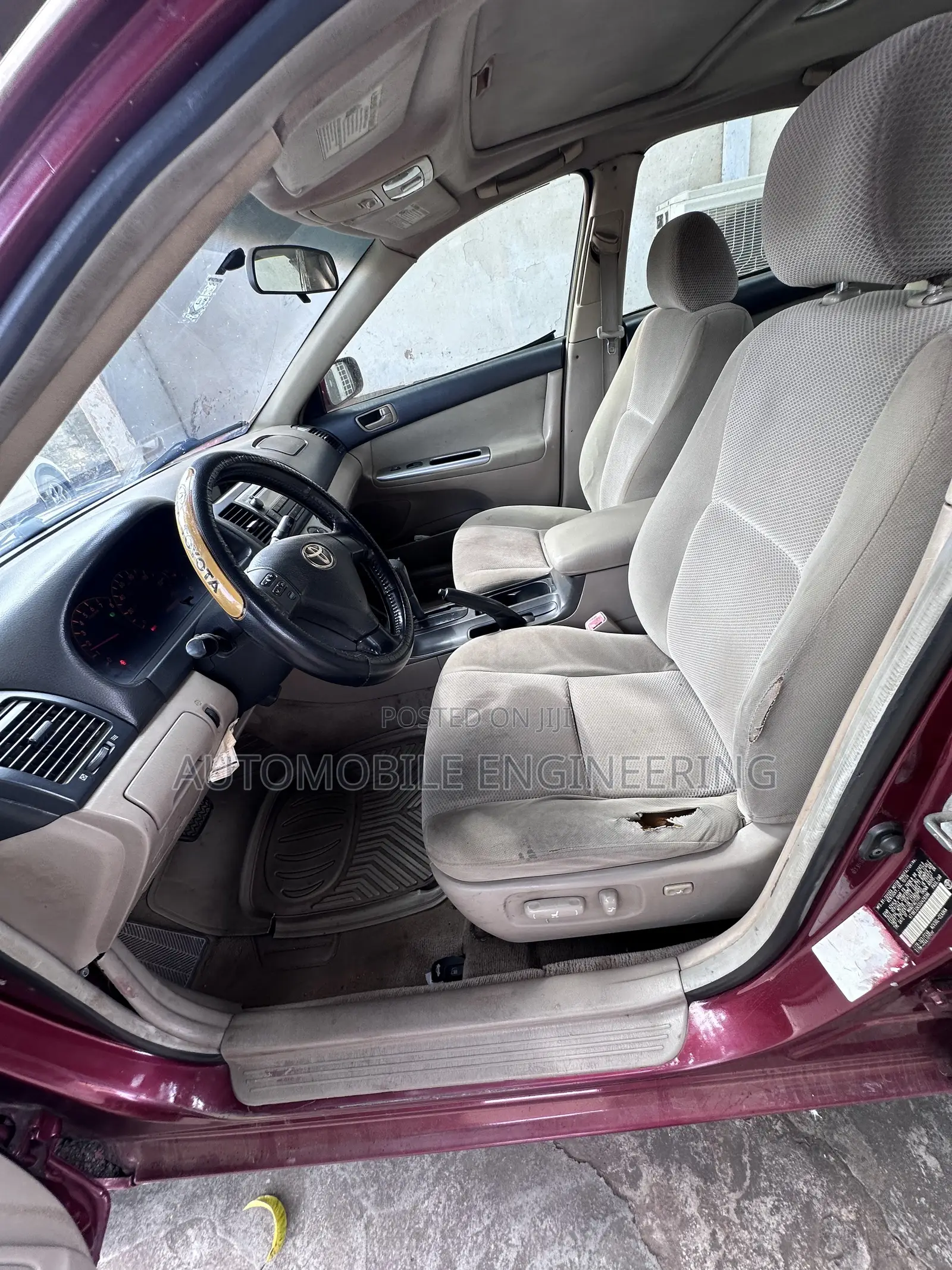 Toyota Camry 2.4 XLE 2005 Burgundy