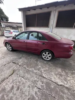 Toyota Camry 2.4 XLE 2005 Burgundy
