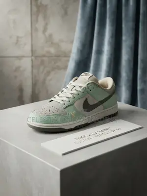 Nike Dunk Low Louis Vuitton Sneakers for Men & Women | Premium Quality