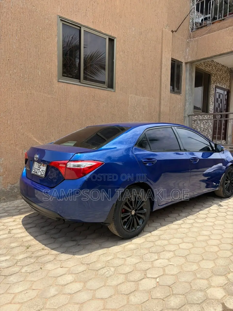 Toyota Corolla LE Premium 4dr Sedan (1.8L 4cyl CVT) 2016 Black