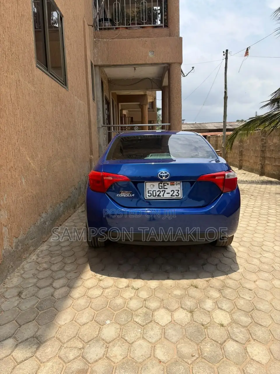 Toyota Corolla LE Premium 4dr Sedan (1.8L 4cyl CVT) 2016 Black