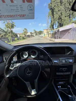 Mercedes-Benz E350 Base 4Matic Sedan AWD (3.5L 6cyl 7A) 2014 Black