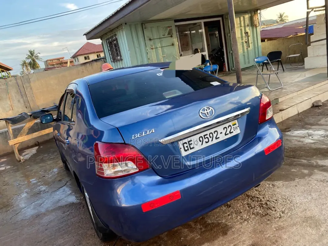 Toyota Belta 2010 Blue