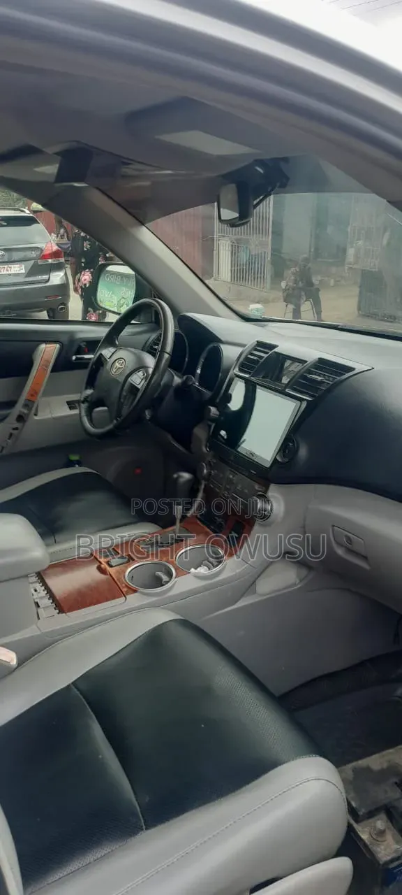 Toyota Highlander 2009 Silver