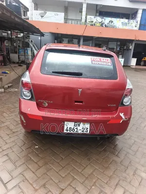 Pontiac Vibe 2010 Red