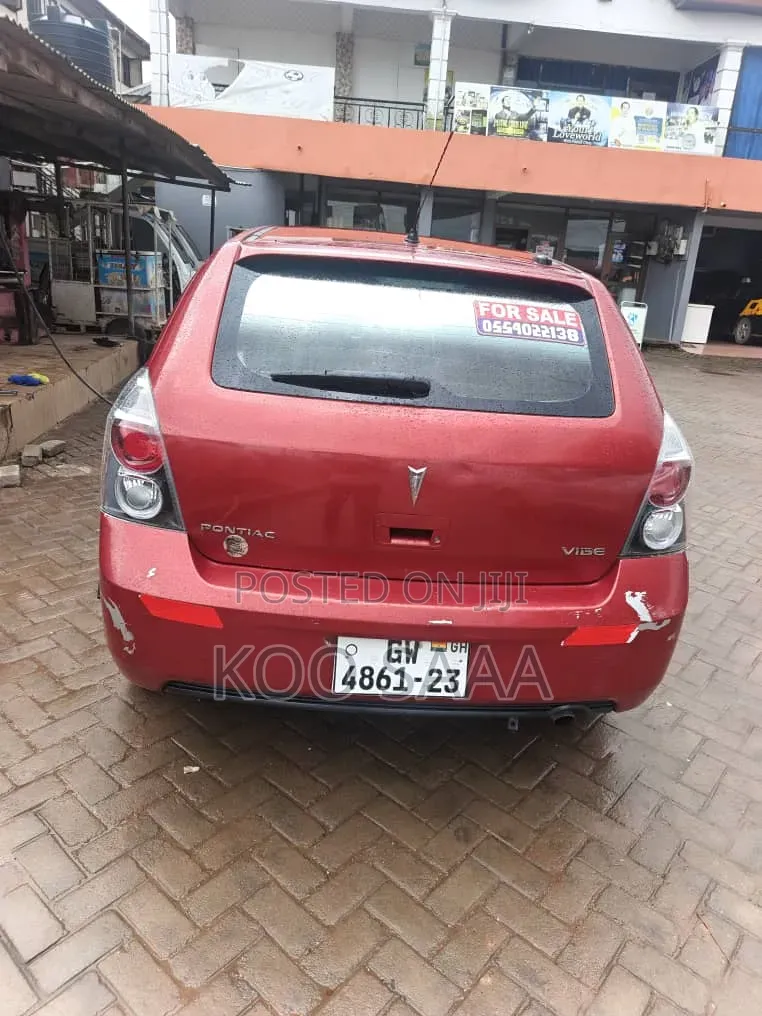 Pontiac Vibe 2010 Red