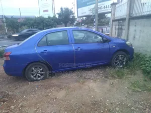 Toyota Yaris 2010 Blue