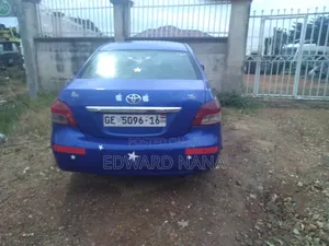 Toyota Yaris 2010 Blue