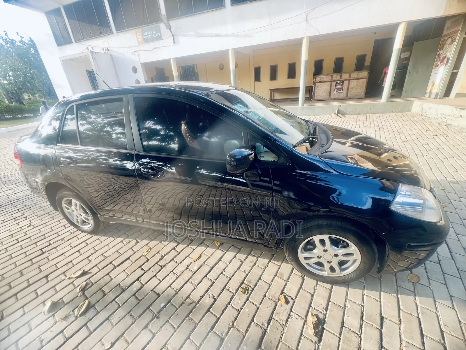 Nissan Versa 1.6 S Sedan CVT 2012 Black