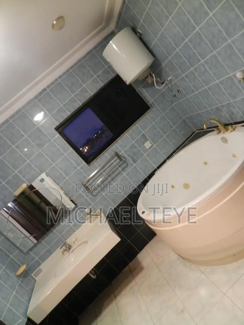 Furnished 4bdrm Apartment in Prisons School Area for sale