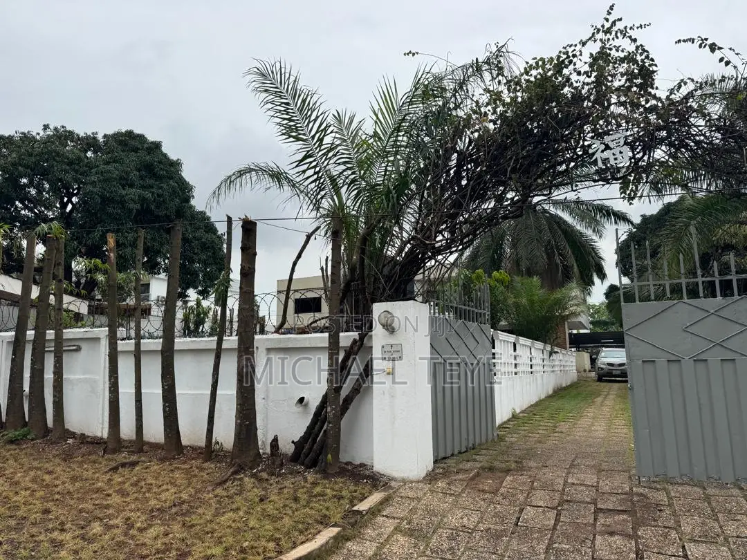 Furnished 4bdrm Apartment in Prisons School Area for sale