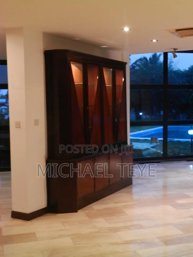 Furnished 4bdrm Apartment in Prisons School Area for sale