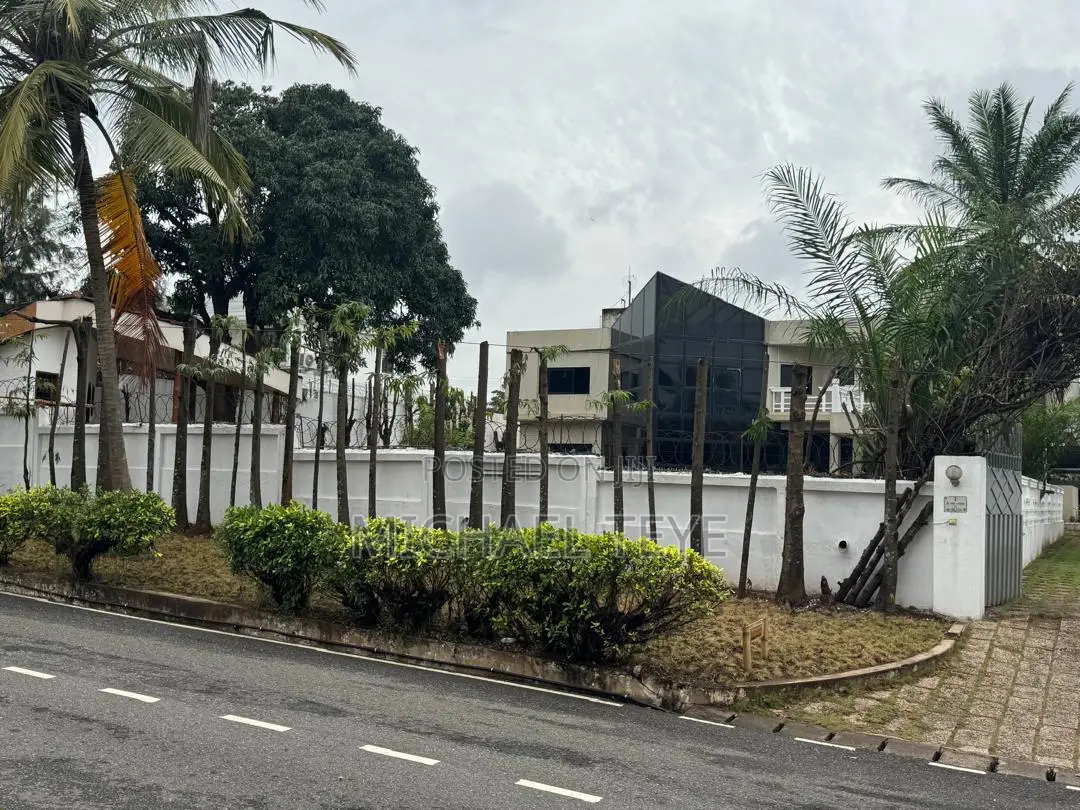 Furnished 4bdrm Apartment in Prisons School Area for sale