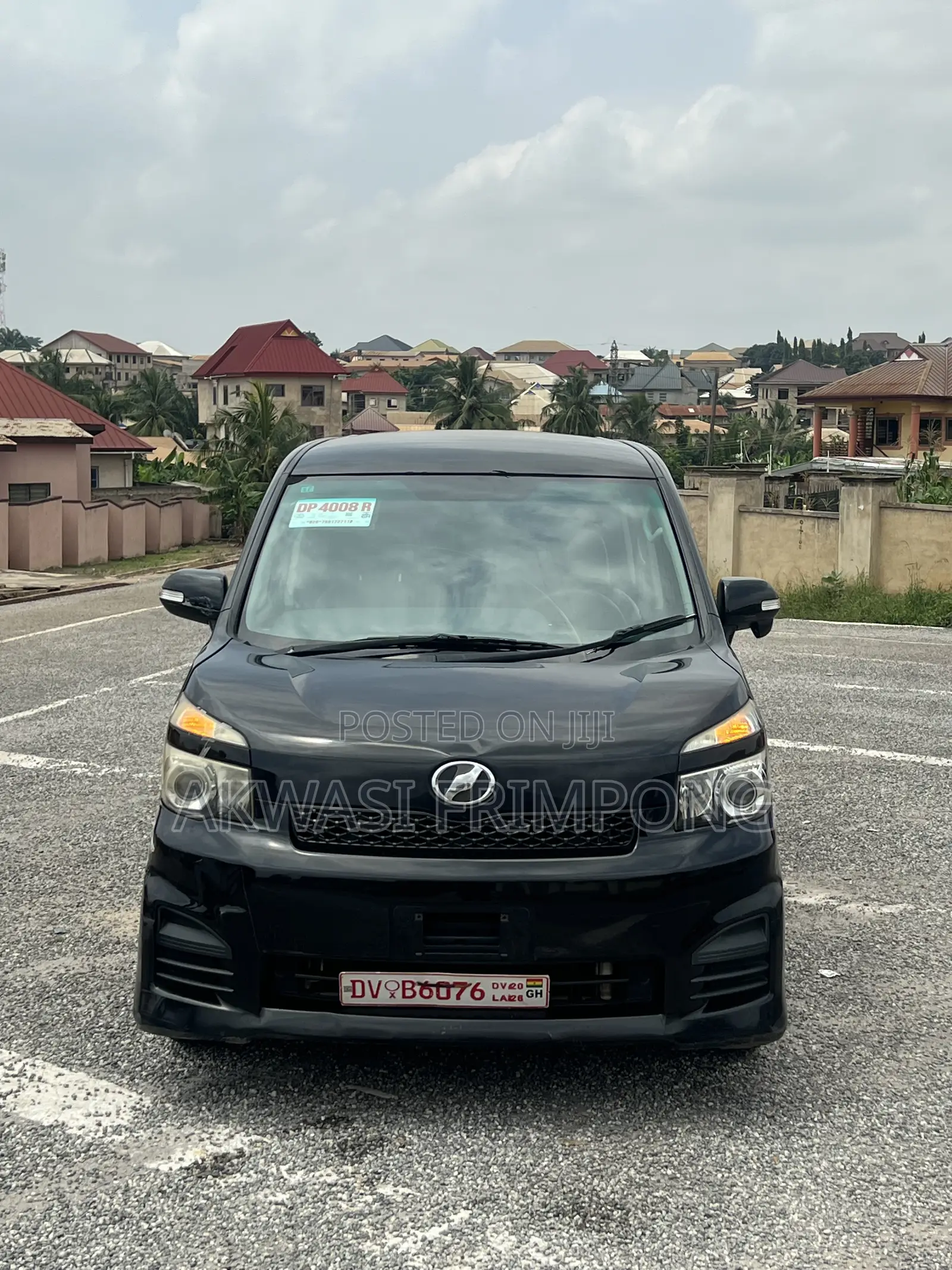 Toyota Voxy V 2WD 7-Seater 2012 Black