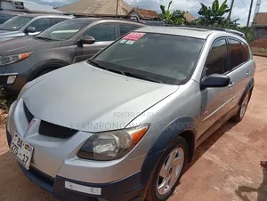Pontiac Vibe 2010 Gray