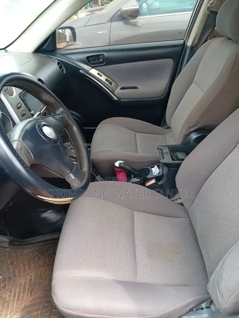 Pontiac Vibe 2010 Gray