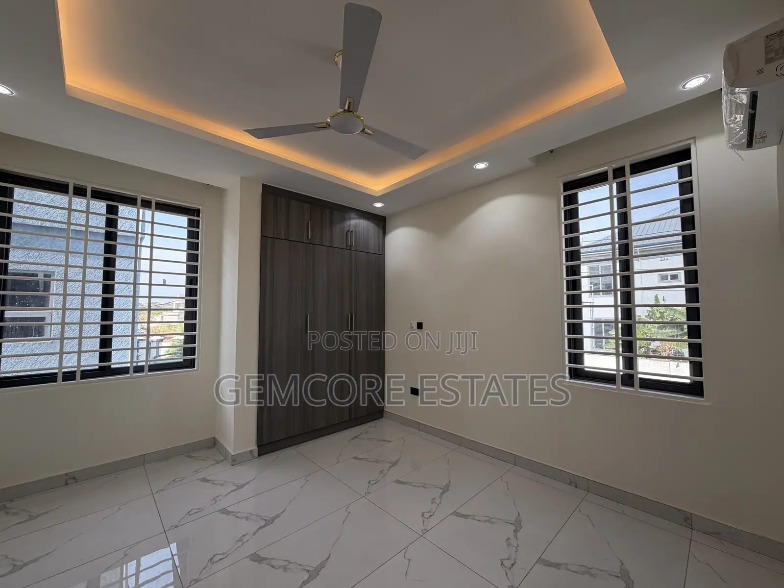 2bdrm Apartment in Lakeside for rent