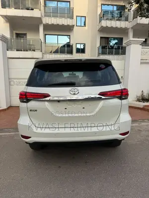Toyota Fortuner 2.7 AWD 2019 White