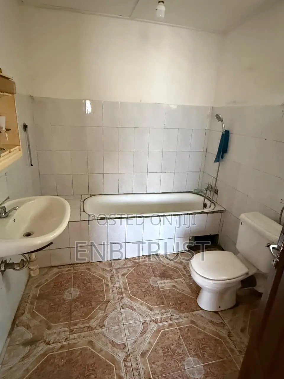 2bdrm Apartment in Awoshie Onyinase, Last Stop for rent