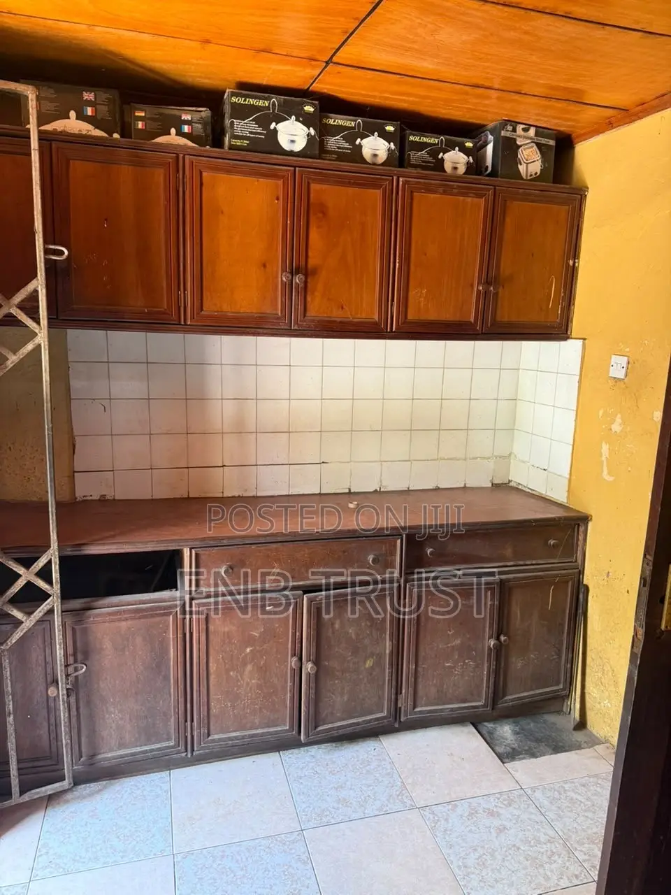 2bdrm Apartment in Awoshie Onyinase, Last Stop for rent
