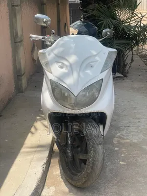 Motorcycle 2025 White