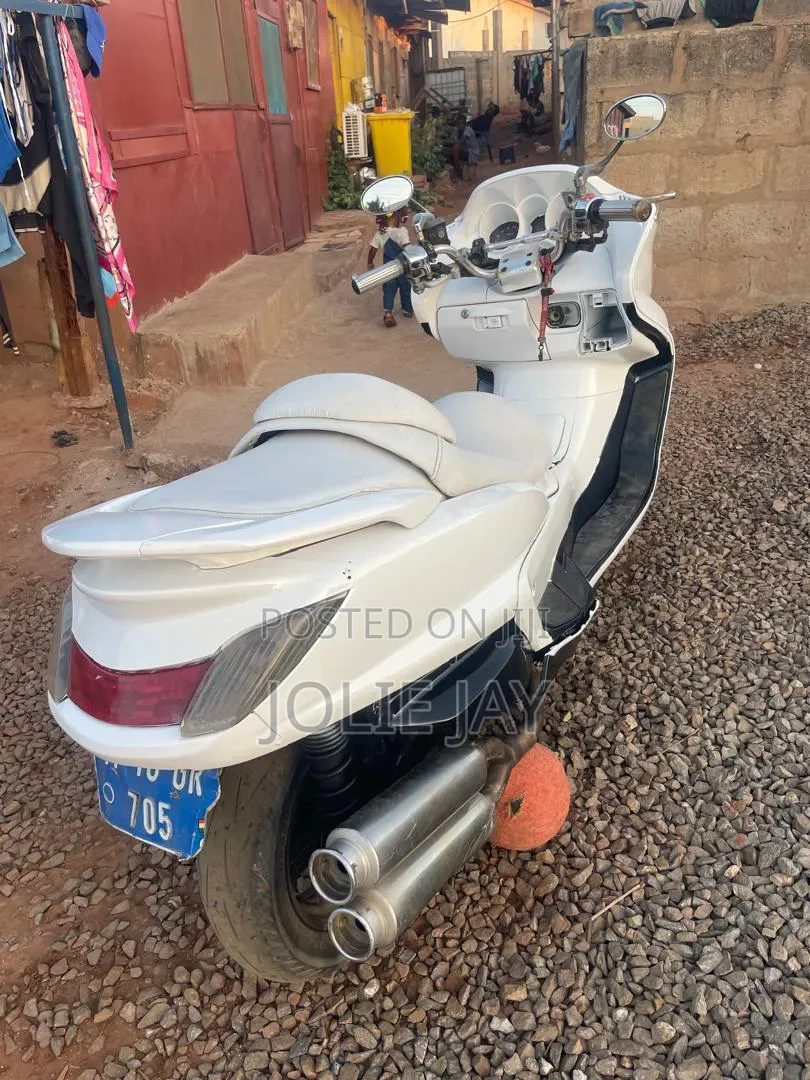 Motorcycle 2025 White