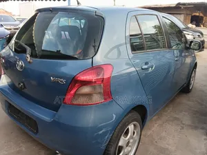 Toyota Yaris 2013 Gray