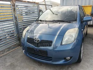 Toyota Yaris 2013 Gray
