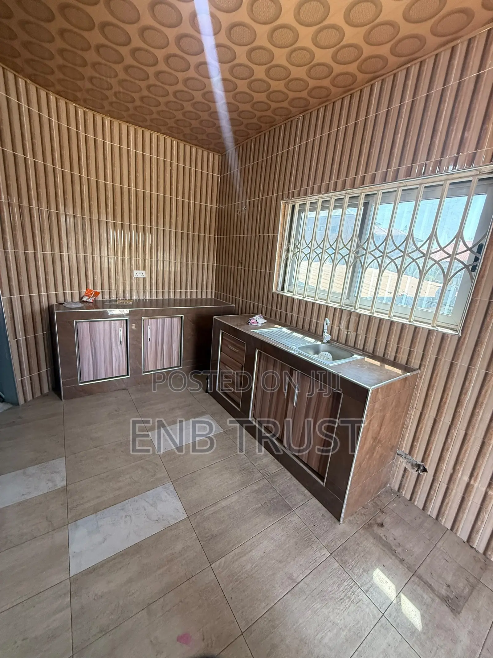 3bdrm Apartment in Weija Scc, Old Barrier for rent