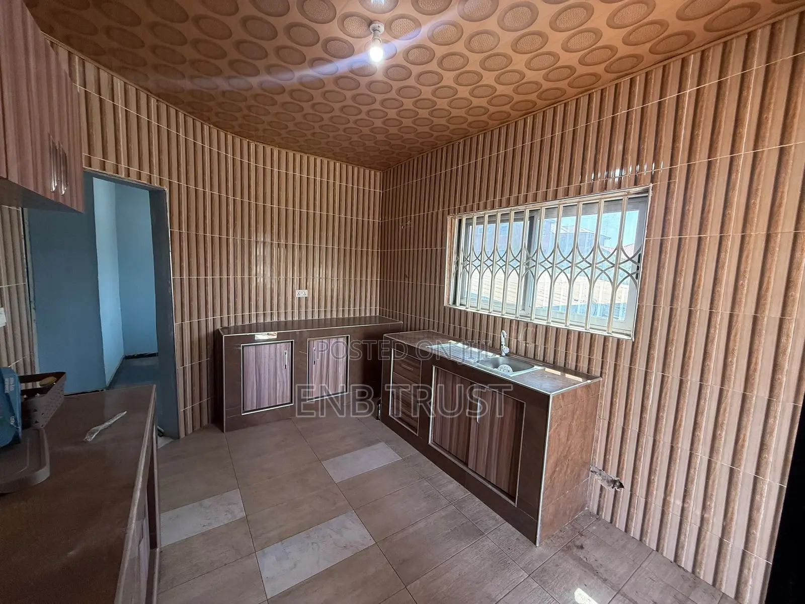 3bdrm Apartment in Weija Scc, Old Barrier for rent
