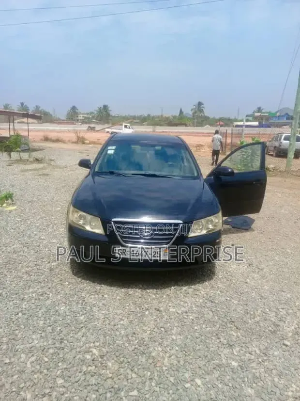 Hyundai Sonata GLS Sedan FWD (2.4L 4cyl 5A) 2010 Black