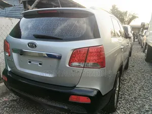 Kia Sorento 2015 Silver