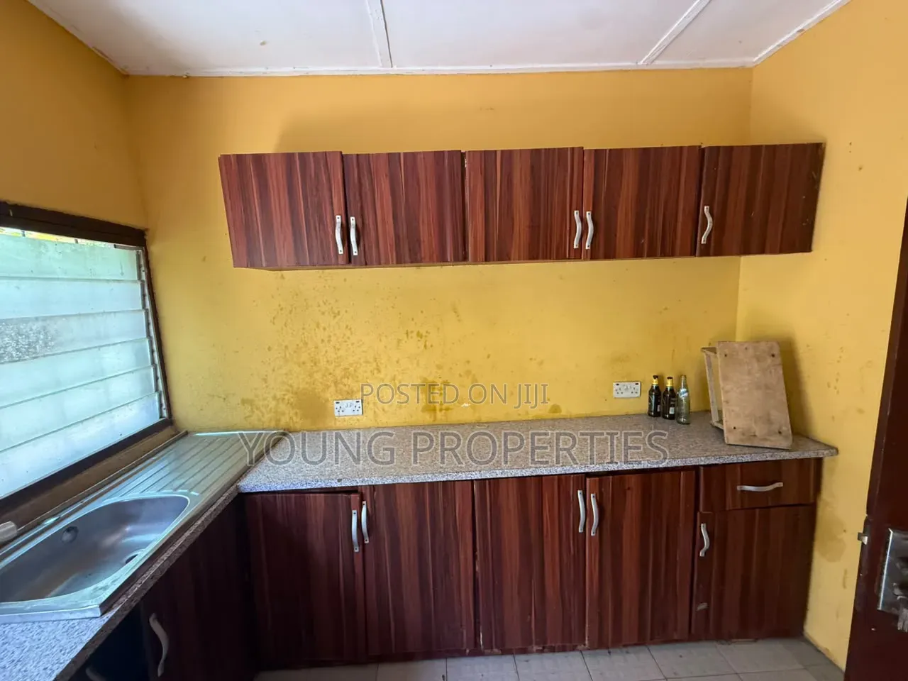 2bdrm Apartment in Awoshei Oyinase, Last Stop for rent
