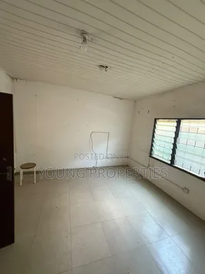 2bdrm Apartment in Awoshei Oyinase, Last Stop for rent