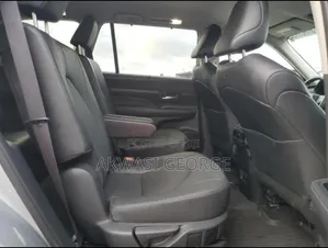 Toyota Grand Highlander 2024 Silver