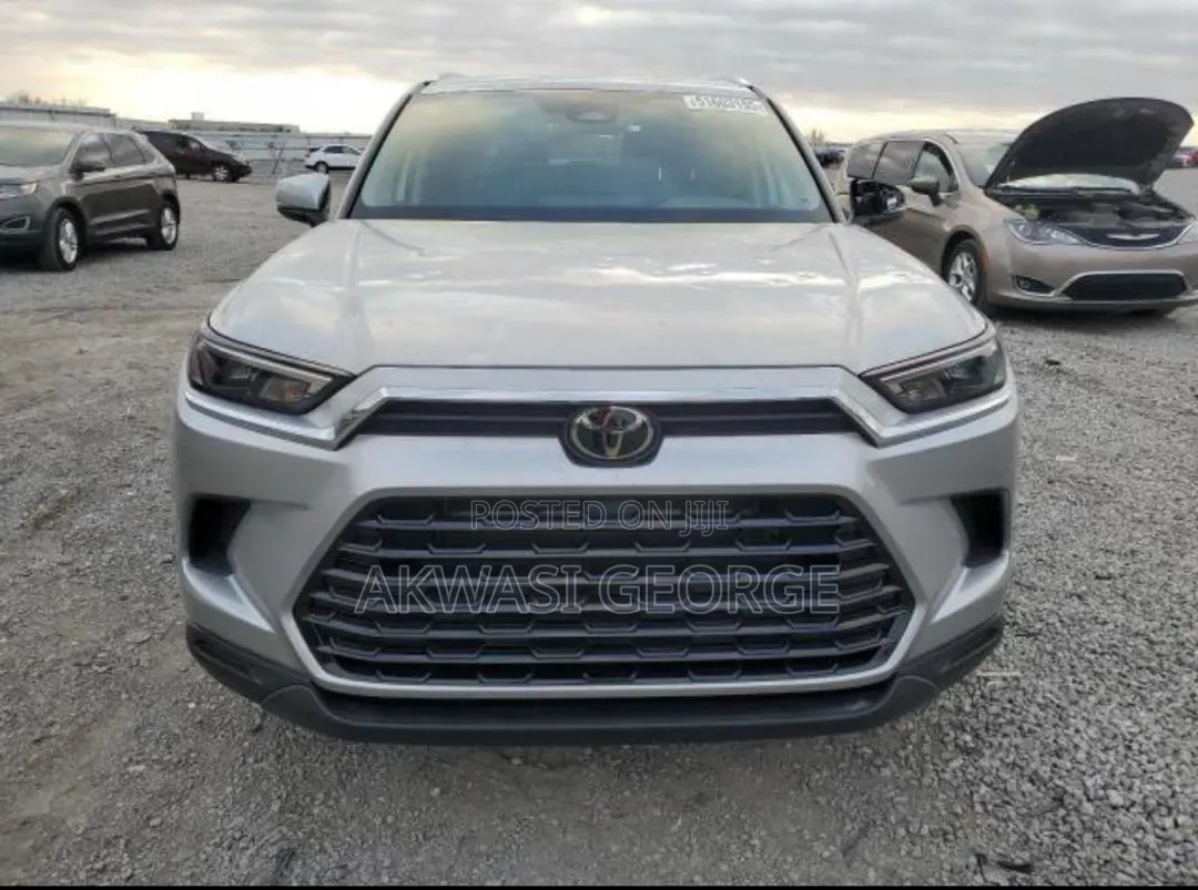 Toyota Grand Highlander 2024 Silver