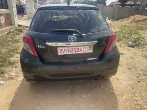Toyota Vitz 2014 Black